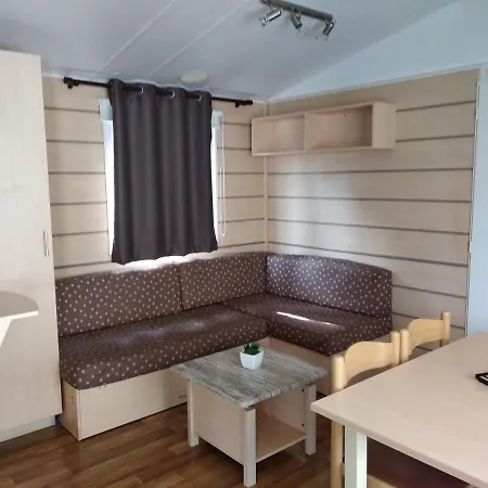 Parc Des 7 Fonts 营地